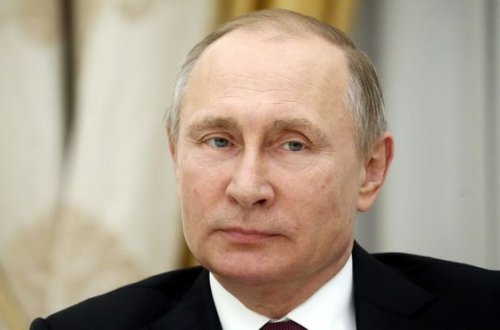 Putin idmançılardan üzr istədi