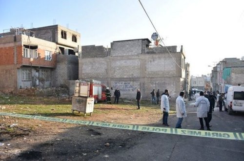 Suriyadan atılan raket Türkiyədə restoranı partladıb