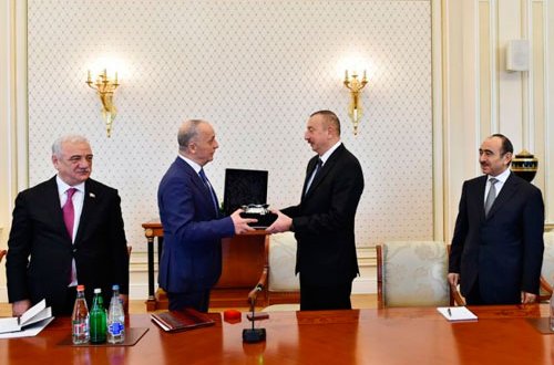 Prezident həmkarlar ittifaqlarının təmsilçilərini qəbul edib - FOTOLAR