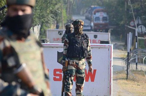 Hindistanda deputatlığa namizəd öldürüldü