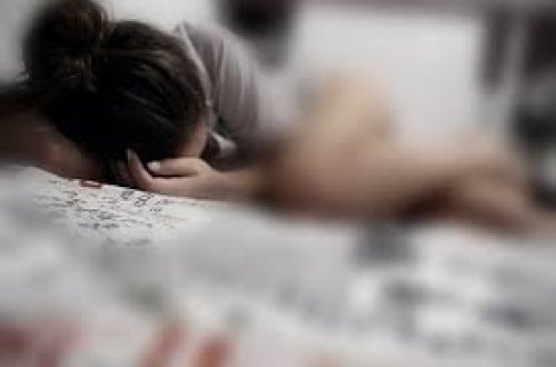 Nişanlısı bu məşhuru yataqda başqa qadınla tutdu - FOTO