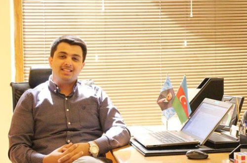 MirHəsən Seyidov: “Normal insanlar sosial şəbəkələrdə bu cür təhqirlərə yol vermirlər”