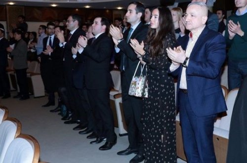 Leyla Əliyeva Xocalı faciəsinə həsr olunmuş tamaşada — FOTOLAR