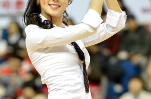 Ölkədə bu qızlar seks köləsi kimi istifadə edilir - Biabırçılıq