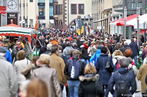 Küçədə sataşmağa görə 750 avro cərimə