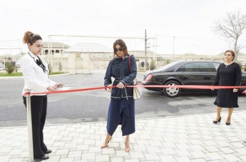 Mehriban Əliyeva körpələr evinin yeni binasının açılışında – FOTOLAR