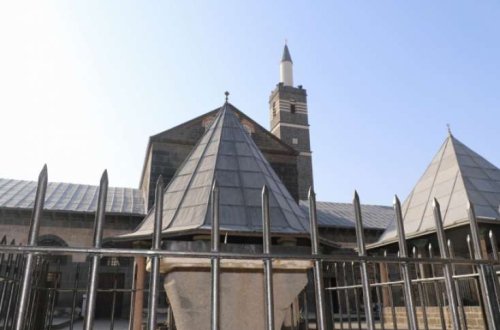 İNANILMAZ: 800 il əvvələ aid olmasına baxmayaraq hələ də işləyir - FOTOLAR