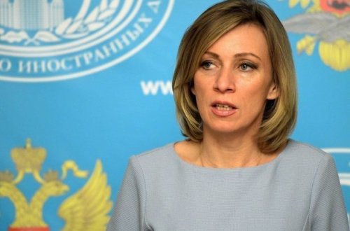 Zaxarova Britaniya parlamentini 