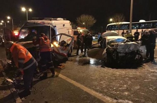 Türkiyədə ağır yol qəzasında bir ailənin altı üzvü öldü