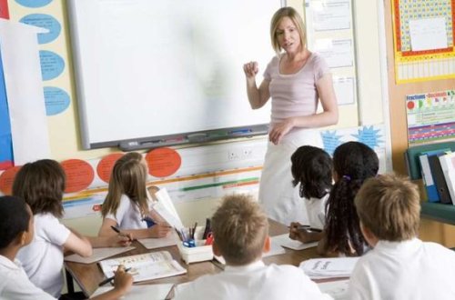 Fransada uşaqlar üç yaşından məktəbə gedəcək