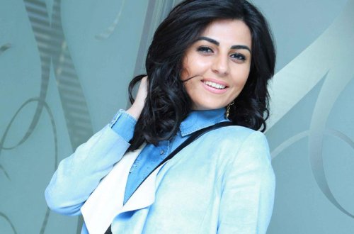 SON DƏQİQƏ: Müğənni Gülay avtomobil qəzası keçirdi