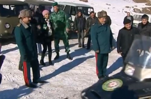 Aytəkin Alxaslı generalın yanında yıxılıb - Hamı bu videodan danışır