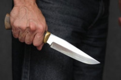 Bakıda orta yaşlı kişiyə bir neçə bıçaq zərbəsi vurulub