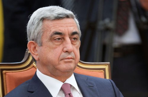Ermənistan prezidenti üç müşavirini işdən çıxarıb