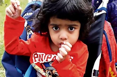 Ata 2 yaşlı qızının başını kəsdi - dəhşətə gətirən səbəb - FOTO