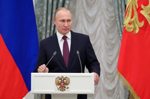 Putin 11 generalı tutduğu vəzifədən azad edib