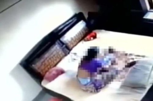 Arvadından şübhələndi, yataq otağına kamera yerləşdirdi - VİDEO