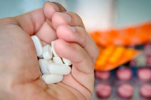 80 yaşında intihar etdi