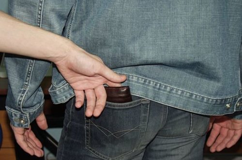 Bakı metrosunda cibgir saxlanılıb