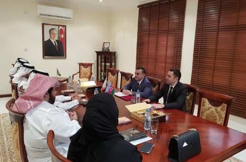 Qətərdəki səfirimiz bu ölkənin bloggerləri ilə görüş keçirdi – FOTOLAR