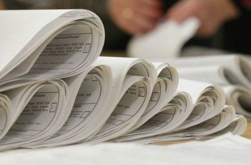 Seçki bülletenlərinin seçki komissiyalarına verilməsi başa çatır