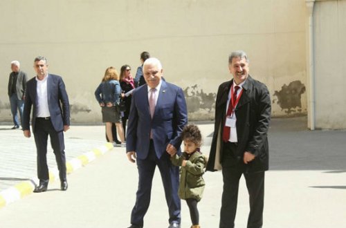 Bəylər Əyyubov səs verdi