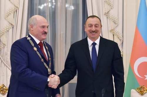 Belarus prezidenti İlham Əliyevi təbrik edib