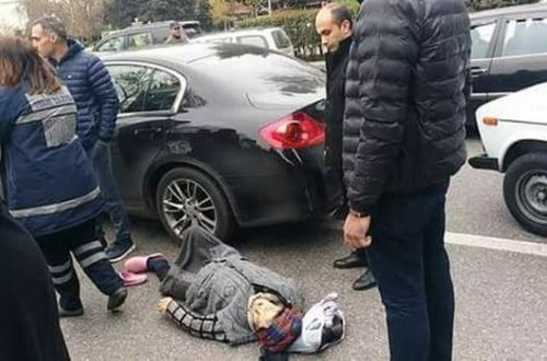 Daha bir süpürgəçini maşın vurdu: Formasını çıxartdılar ki, bilinməsin