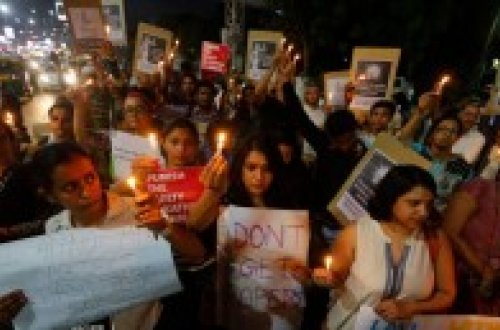 8 yaşlı qızı zorlayanlar məhkəmə qarşısına çıxarıldı – ONLARIN DÖRDÜ POLİSDİR...