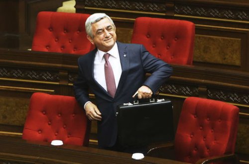Politoloq: Sarkisyanın triumfu çox çəkməyəcək