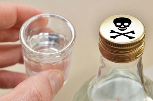 53 yaşlı qadın sirkə turşusu içdi