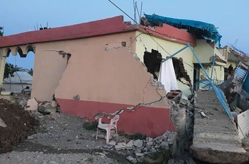 Türkiyədə zəlzələ: Yaralılar var