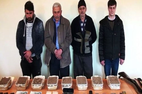 Astara sakini oğlunu narkotik qaçaqmalçılığına cəlb edib - FOTO