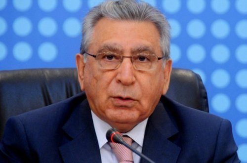 Ramiz Mehdiyev yeni sədri kollektivə təqdim etdi