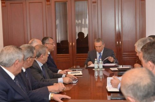 “Qaçqınkom”un yeni sədri kollektivə təqdim olunub