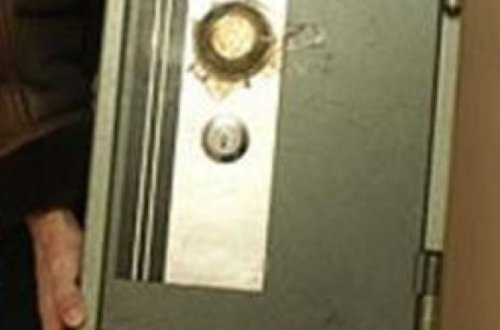 Sabunçuda seyf oğurlayan şəxslər saxlanıldı