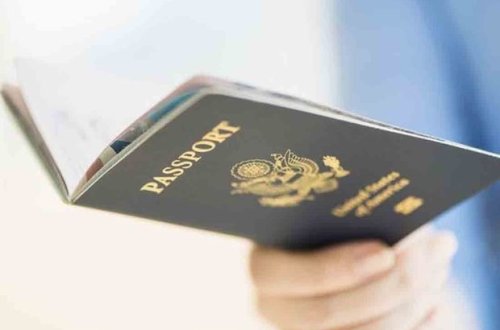 Saxta pasportla Avropaya getmək istəyən əcnəbilər tutuldu - FOTO