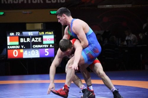 Daha üç güləşçimiz AÇ-nin yarımfinalına vəsiqə qazandı