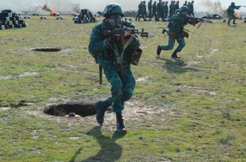 Sərhədi pozmağa cəhd edən əcnəbilər saxlanılıb