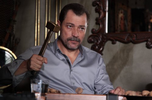 “Eşkiya”nın qəhrəmanı deputatlığa namizəd oldu