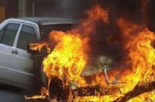 Bakıda maşın yandı