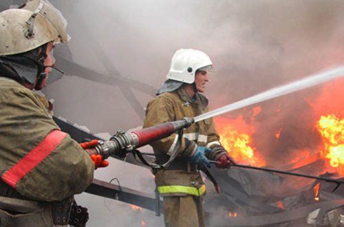 Paytaxtda avtoyuma məntəqəsində yanğın olub