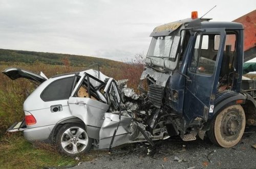 SON DƏQİQƏ: abirabadda dəhşətli qəza:Beş qadın öldü - YENİLƏNİB
