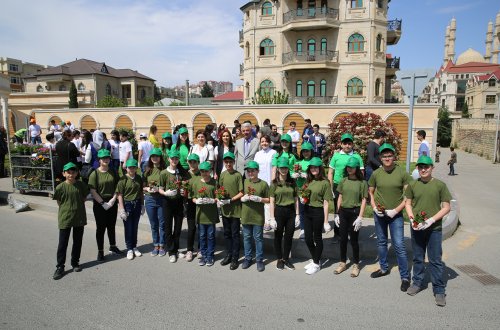 Binəqədi rayonunda Ümummili liderin anadan olmasının 95-ci ildönümünə həsr edilmiş iməclik keçirilib