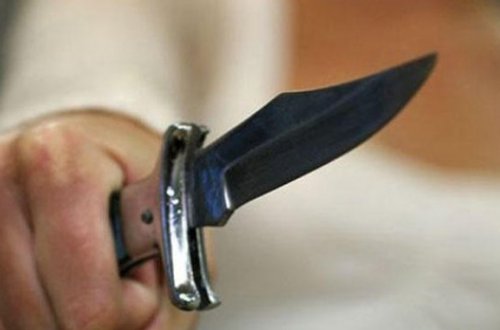 Sabirabadda qadın kişini bıçaqladı