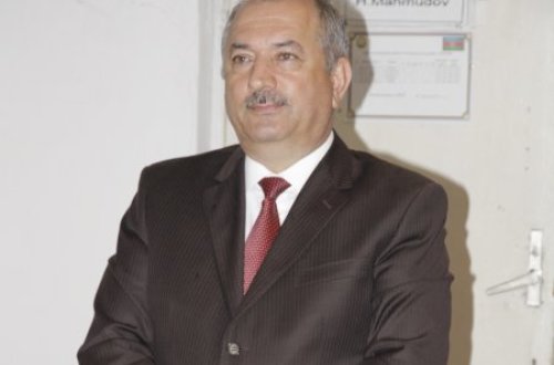 Əziz Əzizovun Yasamal sakinləri üçün ilk “sürprizi” - Piyada keçidlərini məhv etməklə nümayiş etdirir - FOTO