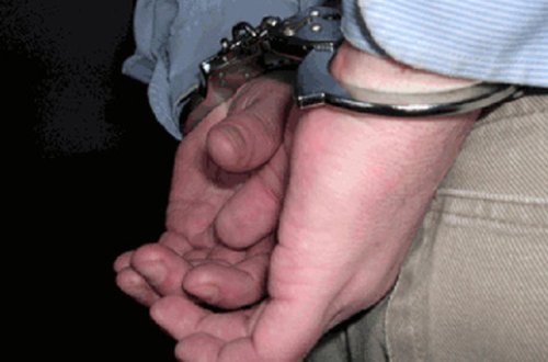 Taksi sürücülərinə qarşı quldurluq edən şəxs saxlanıldı