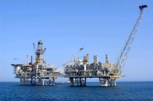 Azərbaycan nefti sürətlə bahalaşır