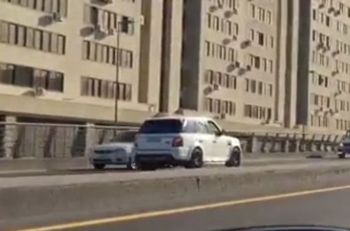 “Range Rover” əks yola çıxdı, toy karvanının yolunu kəsdi - VİDEO
