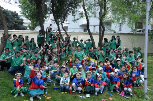 Nəsimi rayonunda Ulu Öndər Heydər Əliyevin anadan olmasının 95-ci ildönümü münasibəti ilə ümumrayon  iməciliyi keçirilib